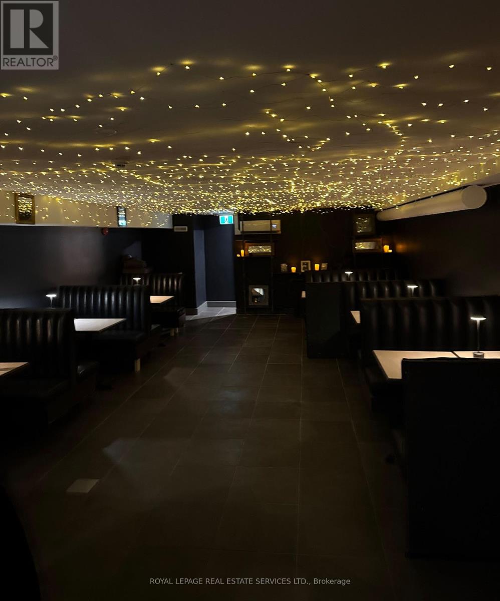 2840 Dundas Street W, Toronto, Ontario  M6P 1Y7 - Photo 11 - W12951706