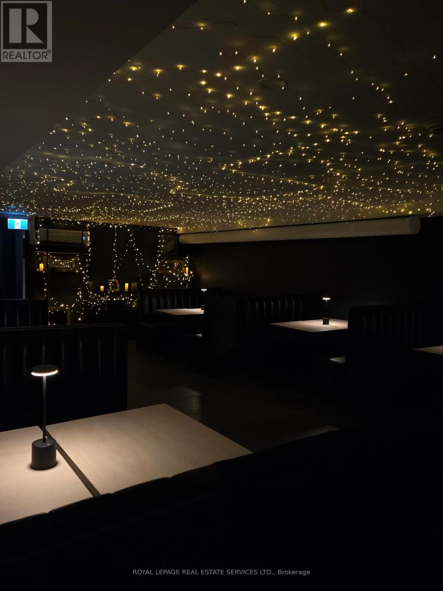 2840 Dundas Street W, Toronto, Ontario  M6P 1Y7 - Photo 13 - W12951706