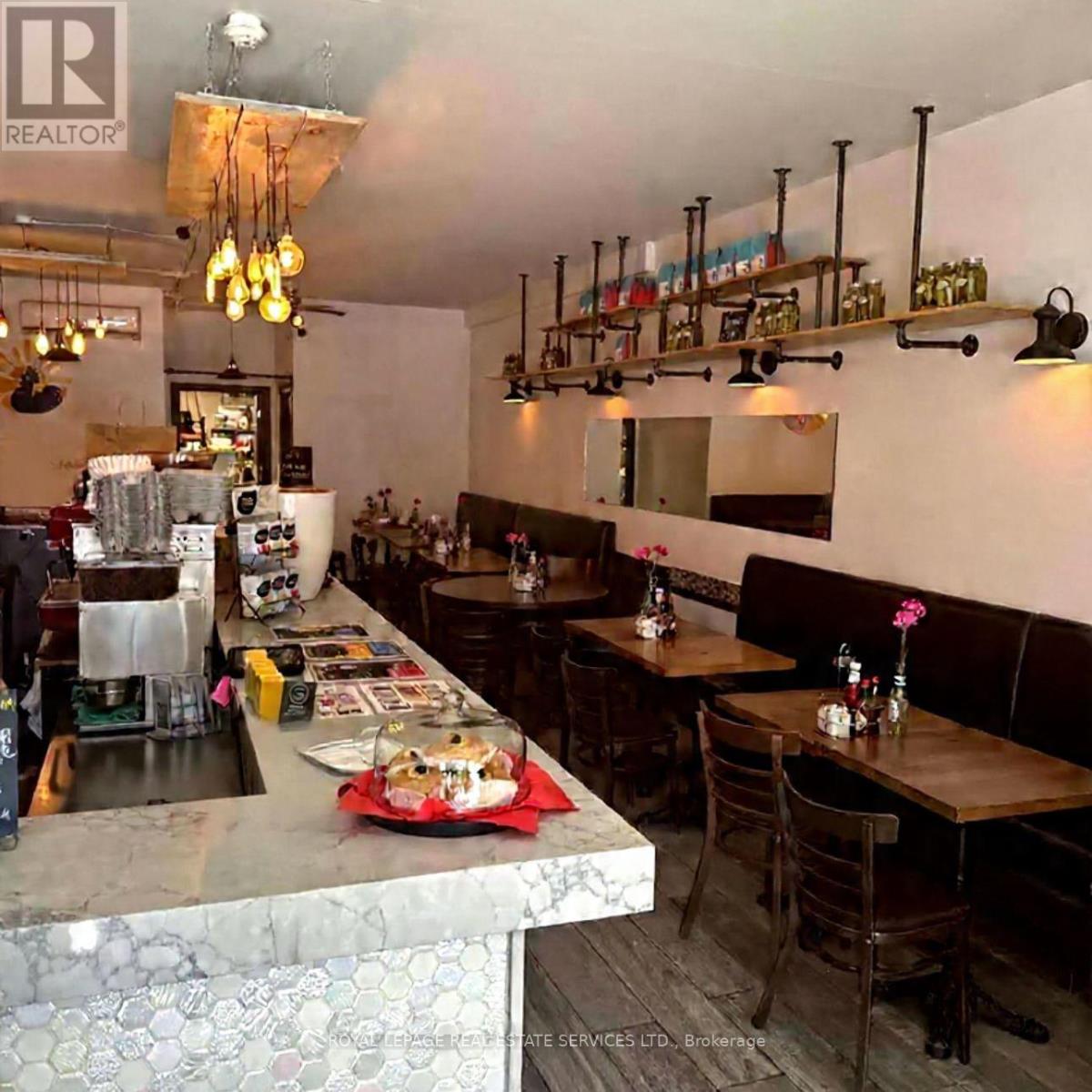 2840 Dundas Street W, Toronto, Ontario  M6P 1Y7 - Photo 2 - W12951706