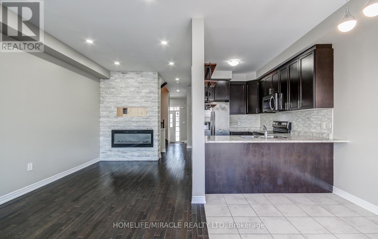 30 Davenfield Circle, Brampton, Ontario  L6P 4M2 - Photo 23 - W12951708