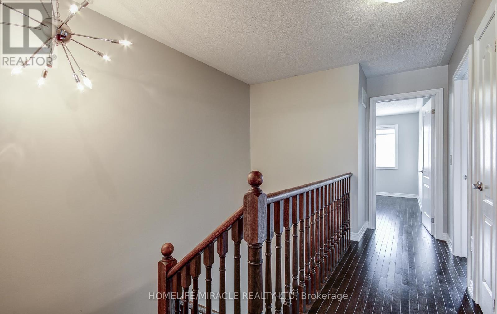 30 Davenfield Circle, Brampton, Ontario  L6P 4M2 - Photo 33 - W12951708