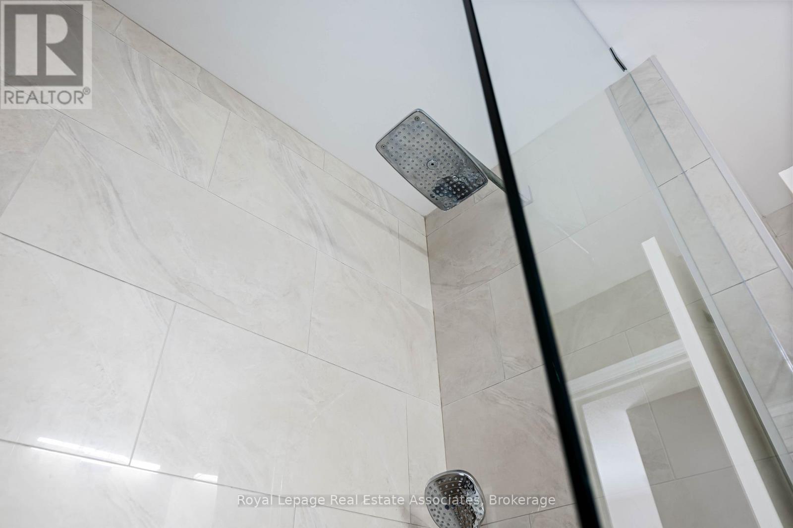 3867 Stardust Drive, Mississauga, Ontario  L5M 7Z9 - Photo 42 - W12951748