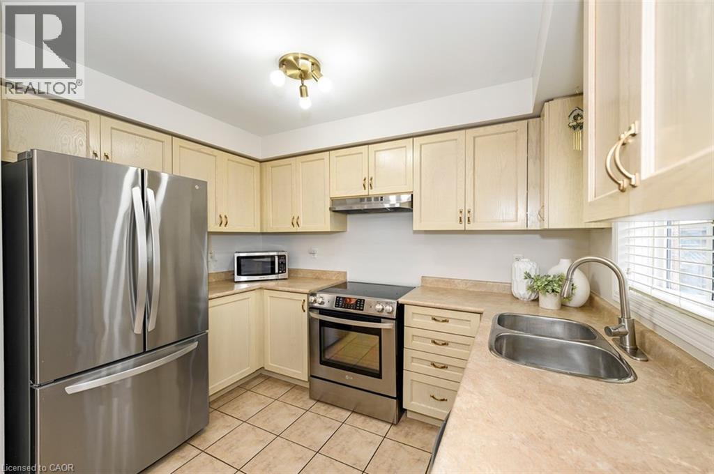 1815 Cobra Crescent, Burlington, Ontario  L7L 7M1 - Photo 16 - 40817303