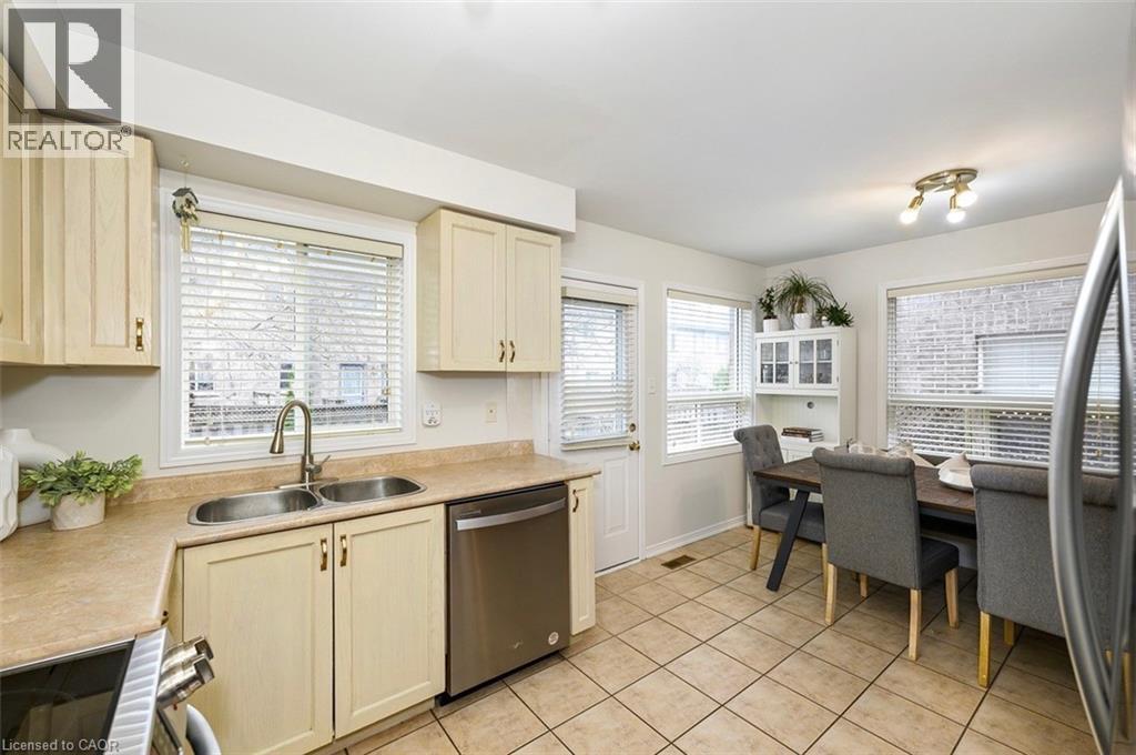 1815 Cobra Crescent, Burlington, Ontario  L7L 7M1 - Photo 18 - 40817303