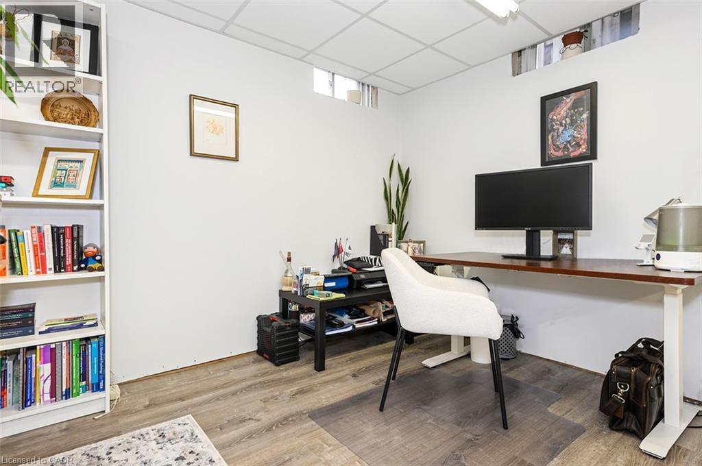 1815 Cobra Crescent, Burlington, Ontario  L7L 7M1 - Photo 33 - 40817303