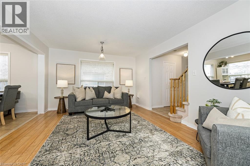 1815 Cobra Crescent, Burlington, Ontario  L7L 7M1 - Photo 7 - 40817303