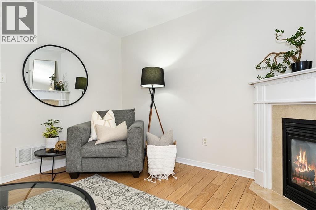 1815 Cobra Crescent, Burlington, Ontario  L7L 7M1 - Photo 9 - 40817303