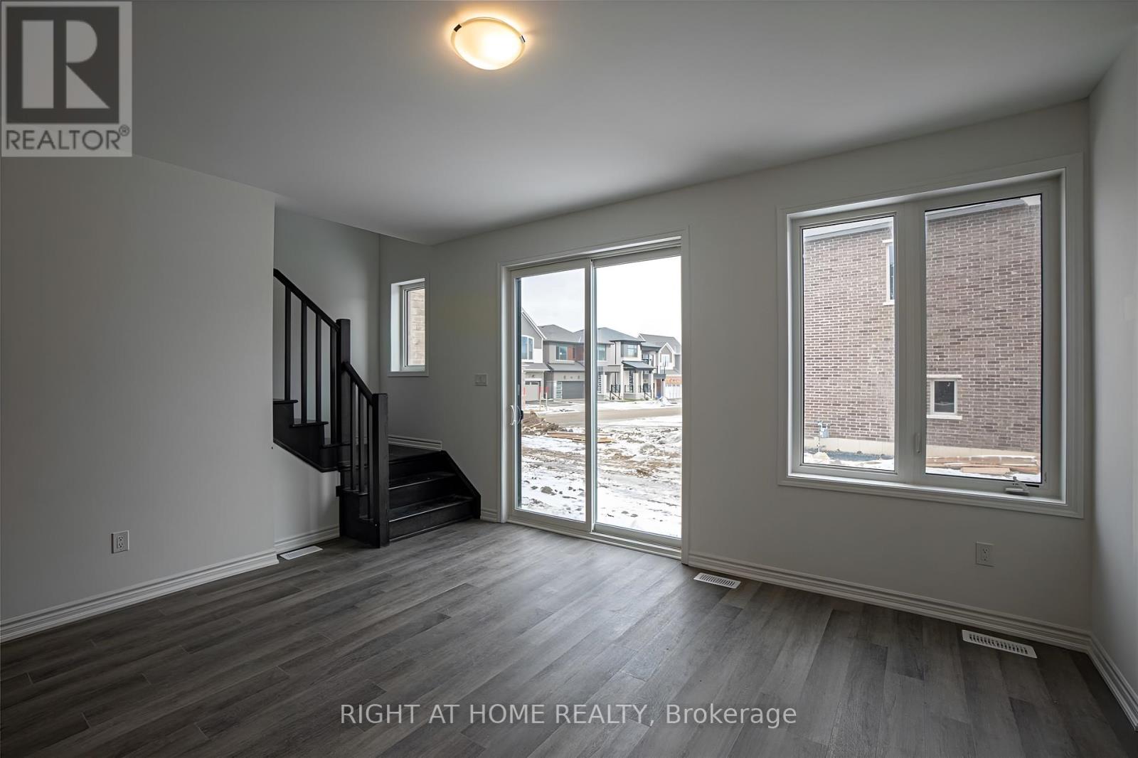 65 Forestwalk Street, Kitchener, Ontario  N2R 0S3 - Photo 2 - X12951518