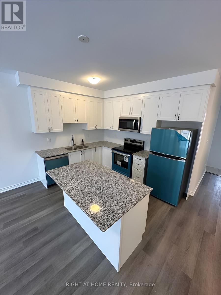 65 Forestwalk Street, Kitchener, Ontario  N2R 0S3 - Photo 4 - X12951518