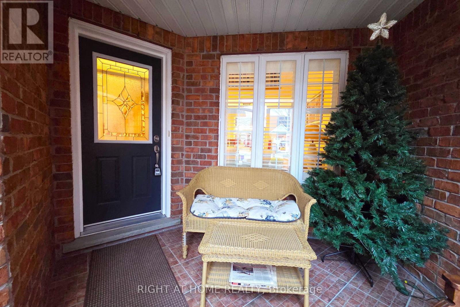 174 Riverwalk Place, Guelph/eramosa, Ontario  N0B 2K0 - Photo 3 - X12951524