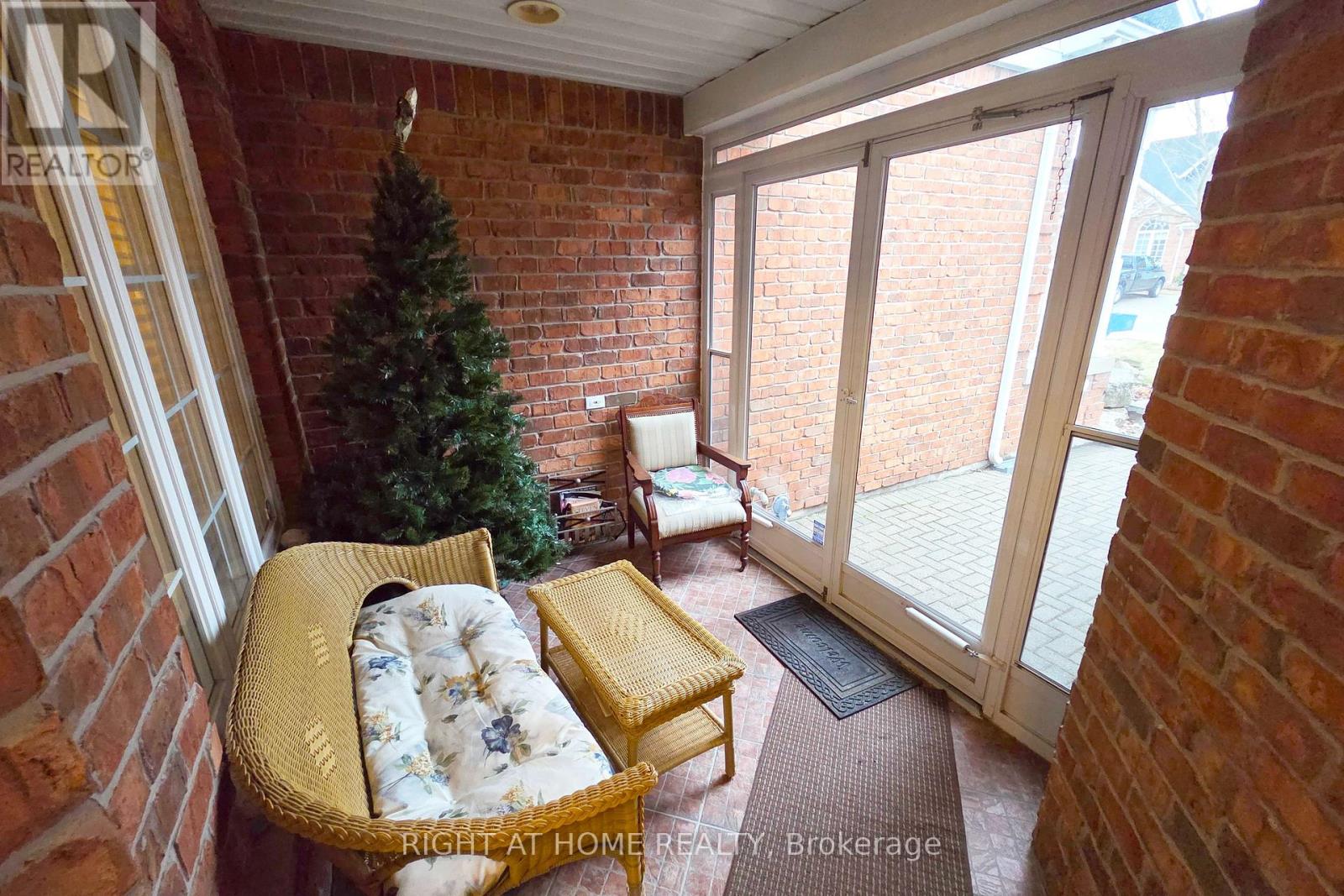 174 Riverwalk Place, Guelph/eramosa, Ontario  N0B 2K0 - Photo 4 - X12951524