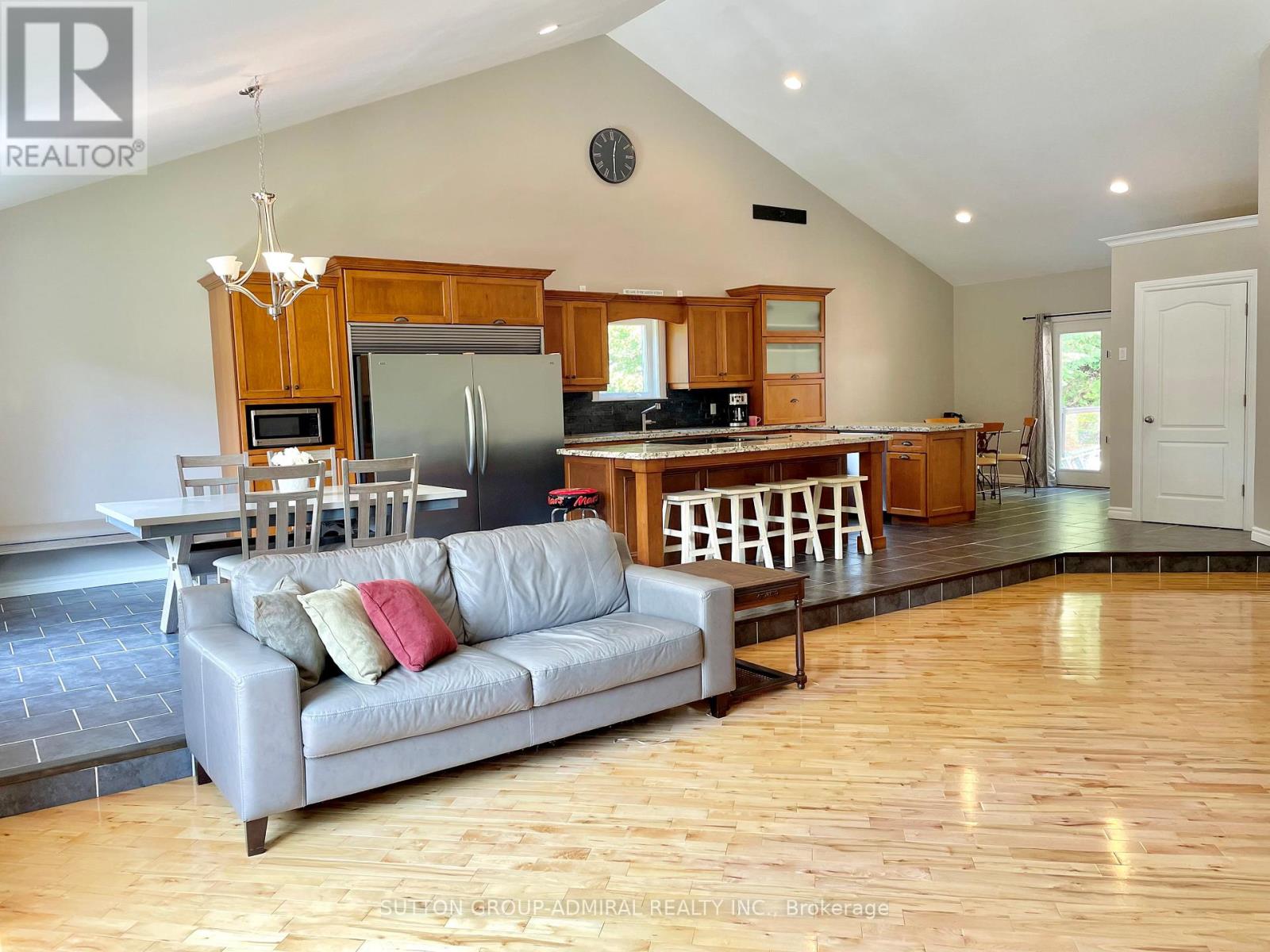 1579 Golden Beach Road, Bracebridge, Ontario  P1L 1W8 - Photo 11 - X12951598