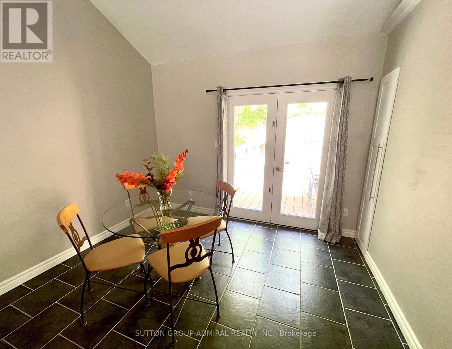 1579 Golden Beach Road, Bracebridge, Ontario  P1L 1W8 - Photo 12 - X12951598