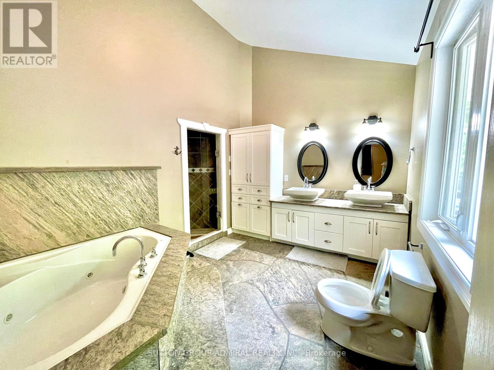 1579 Golden Beach Road, Bracebridge, Ontario  P1L 1W8 - Photo 14 - X12951598