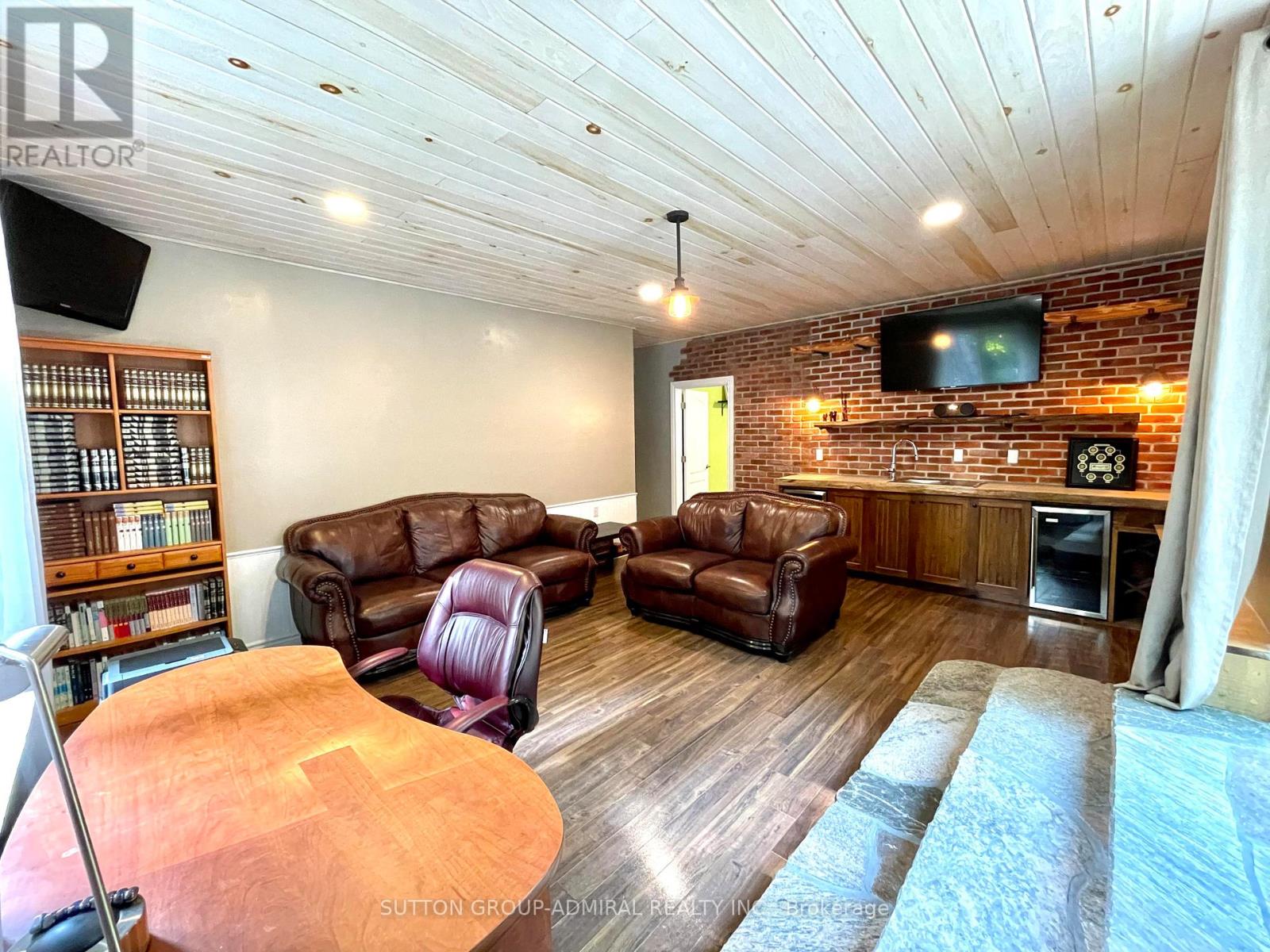 1579 Golden Beach Road, Bracebridge, Ontario  P1L 1W8 - Photo 18 - X12951598