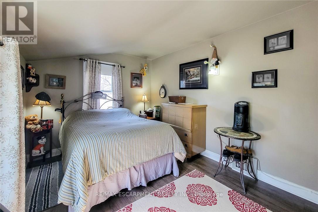 72 East 32nd Street, Hamilton, Ontario  L8V 3R9 - Photo 27 - X12951624