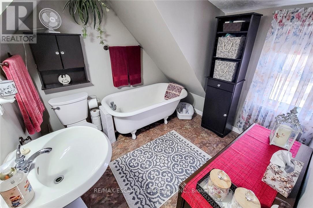 72 East 32nd Street, Hamilton, Ontario  L8V 3R9 - Photo 28 - X12951624