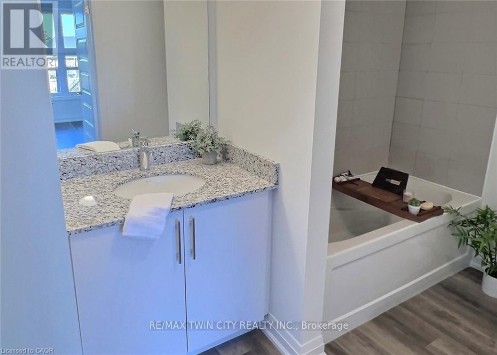 507 - 88 Gibson Street, North Dumfries, Ontario  N0B 1E0 - Photo 11 - X12951700