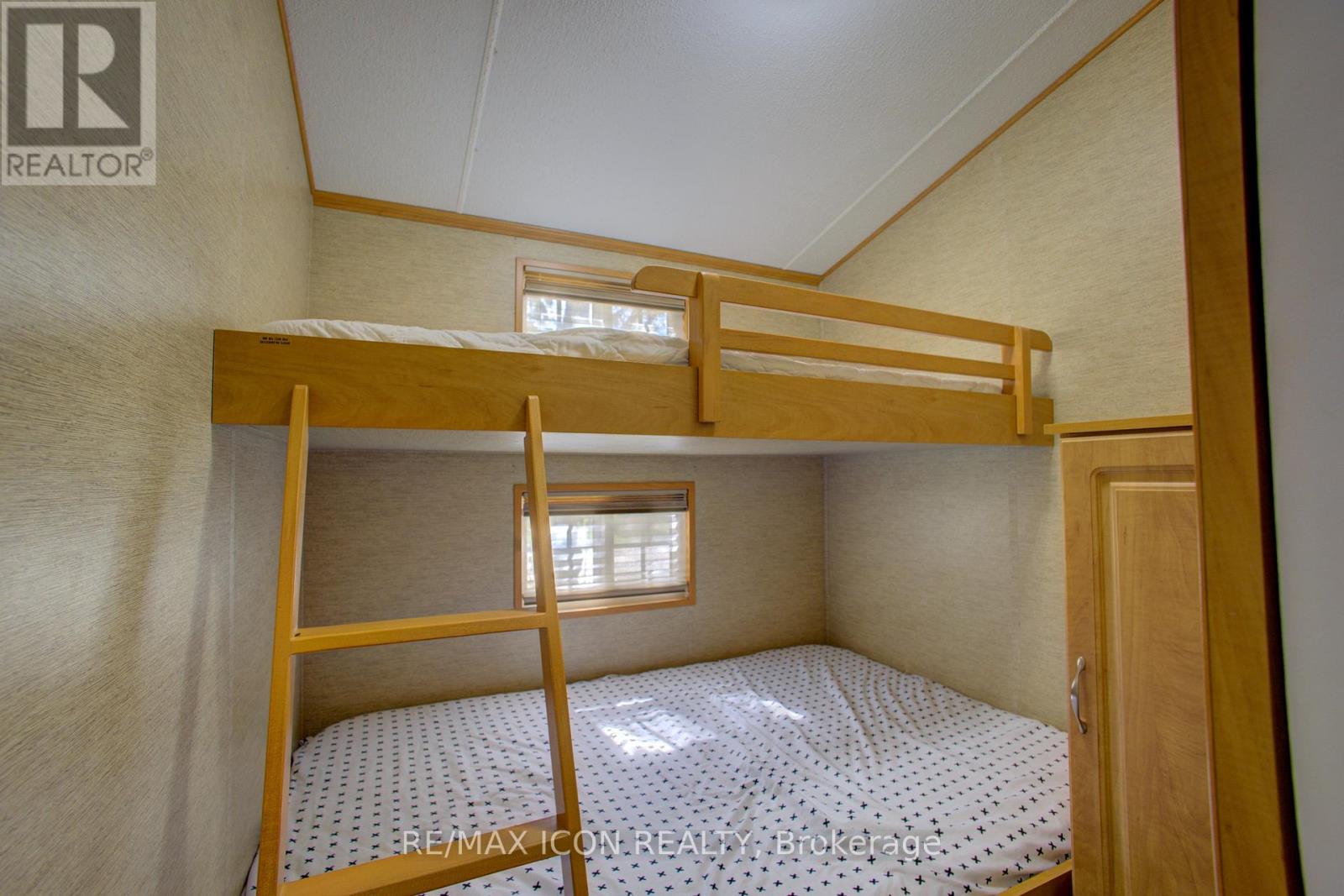 8 Maple, Wellington North, Ontario  N0G 2L0 - Photo 21 - X12951746