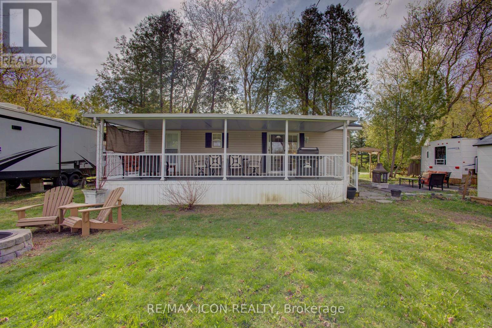 8 Maple, Wellington North, Ontario  N0G 2L0 - Photo 9 - X12951746