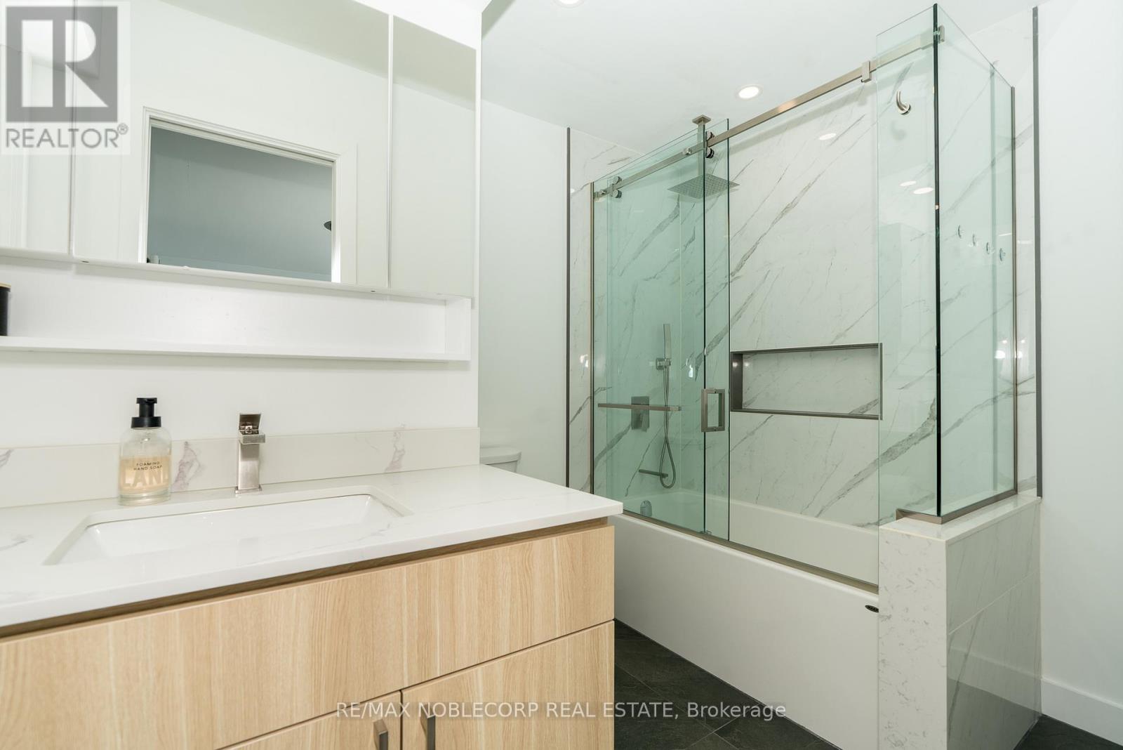 359 Bunting Drive, St. Catharines, Ontario  L2M 3Y5 - Photo 14 - X12951762