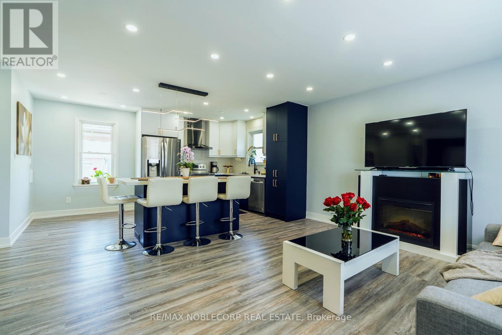 359 Bunting Drive, St. Catharines, Ontario  L2M 3Y5 - Photo 4 - X12951762