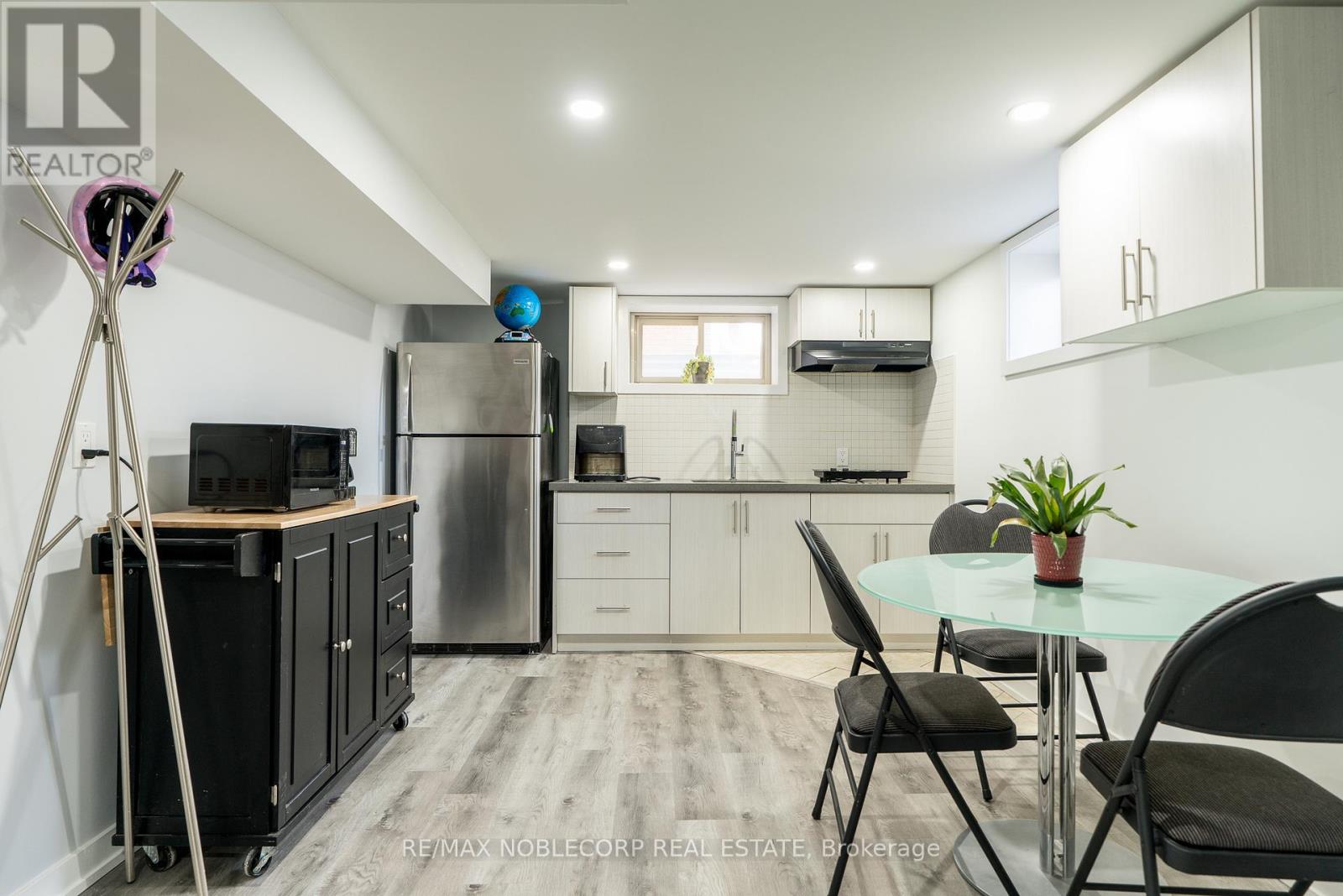 359 Bunting Drive, St. Catharines, Ontario  L2M 3Y5 - Photo 9 - X12951762