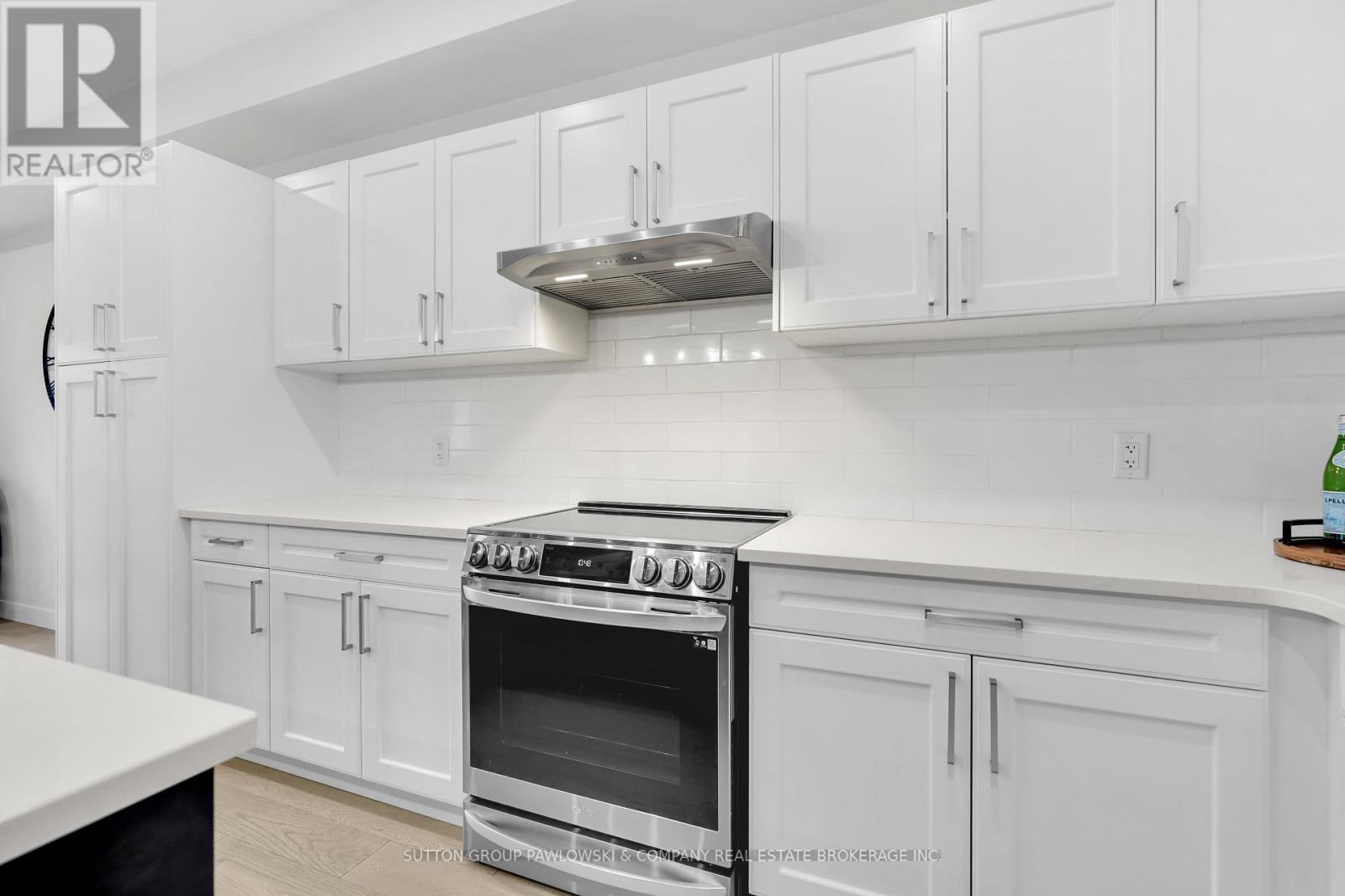 180 Doan Drive, Middlesex Centre, Ontario  N0L 1R0 - Photo 12 - X12951832