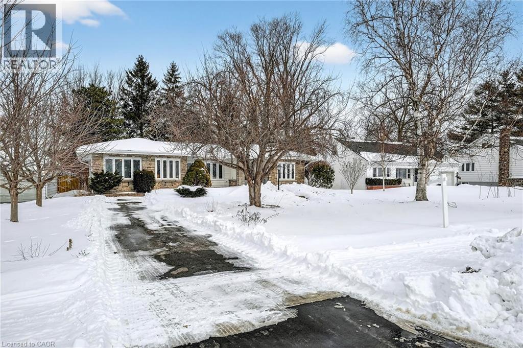 617 Lock Street W, Dunnville, Ontario  N1A 1V9 - Photo 3 - 40803230