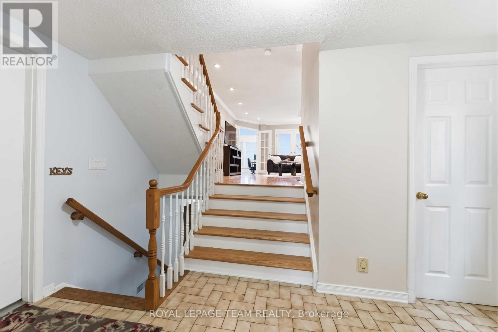 19 Hackett Street, Ottawa, Ontario  K1V 0P9 - Photo 19 - X12951782