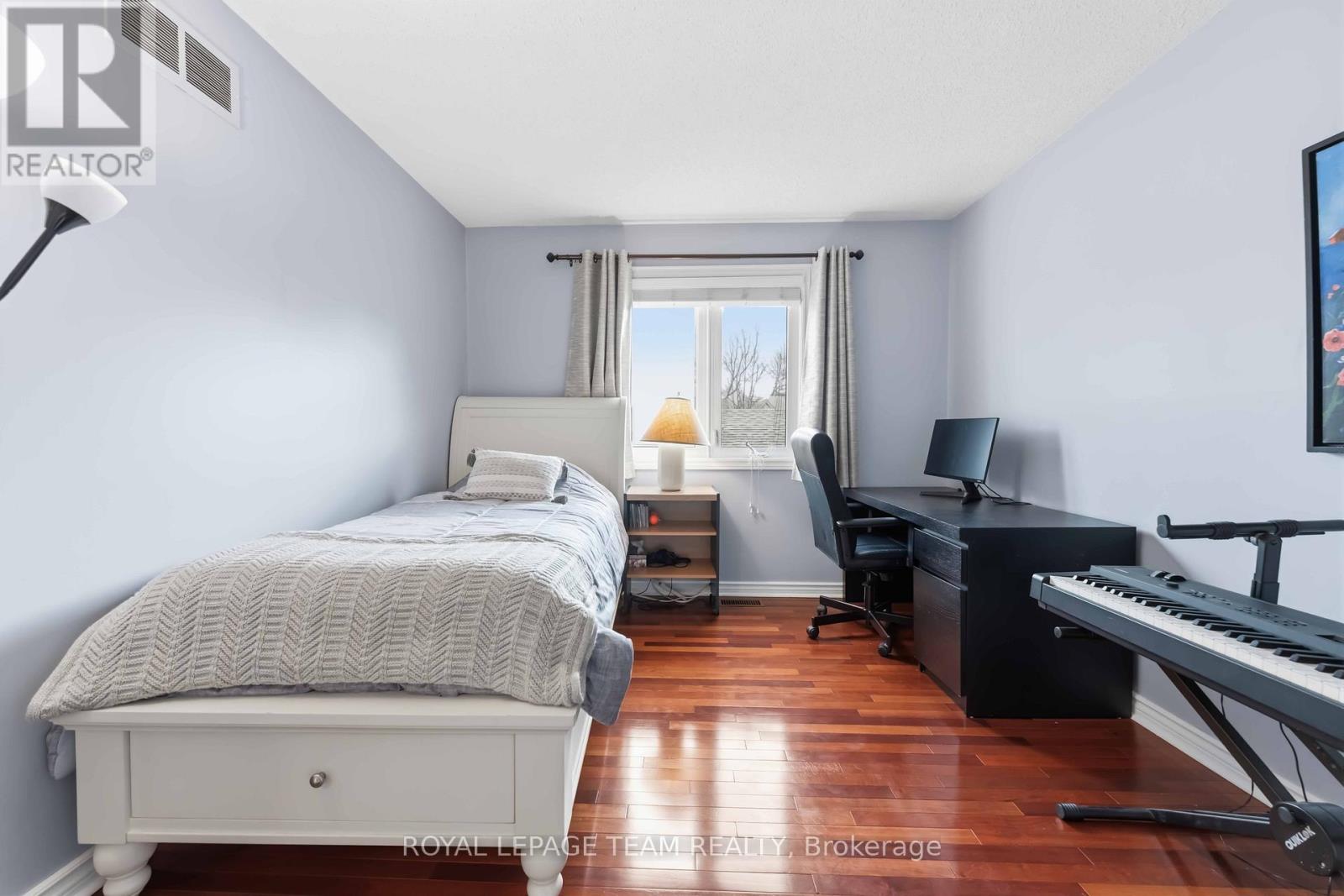 19 Hackett Street, Ottawa, Ontario  K1V 0P9 - Photo 25 - X12951782