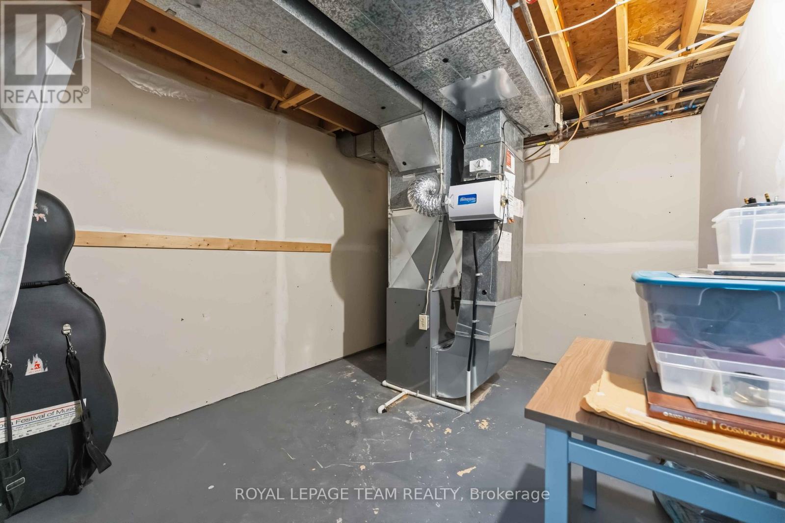 19 Hackett Street, Ottawa, Ontario  K1V 0P9 - Photo 38 - X12951782