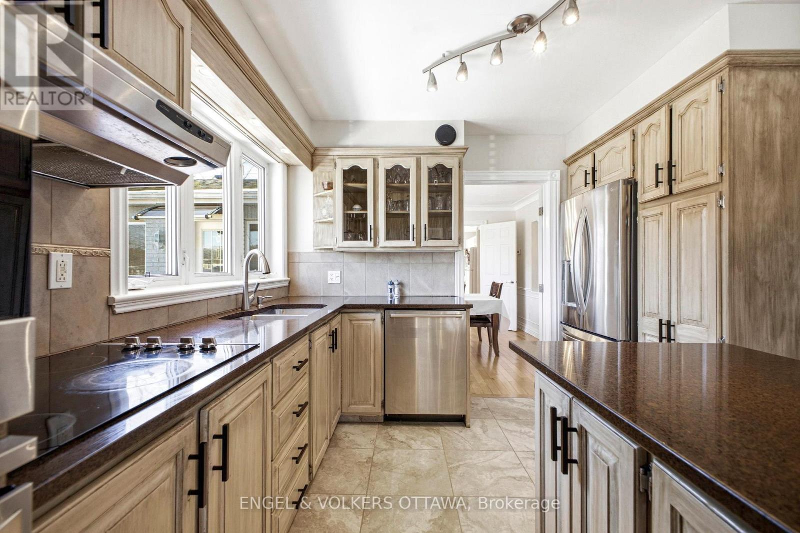 1495 Belcourt Boulevard, Ottawa, Ontario  K1C 1M3 - Photo 7 - X12951818