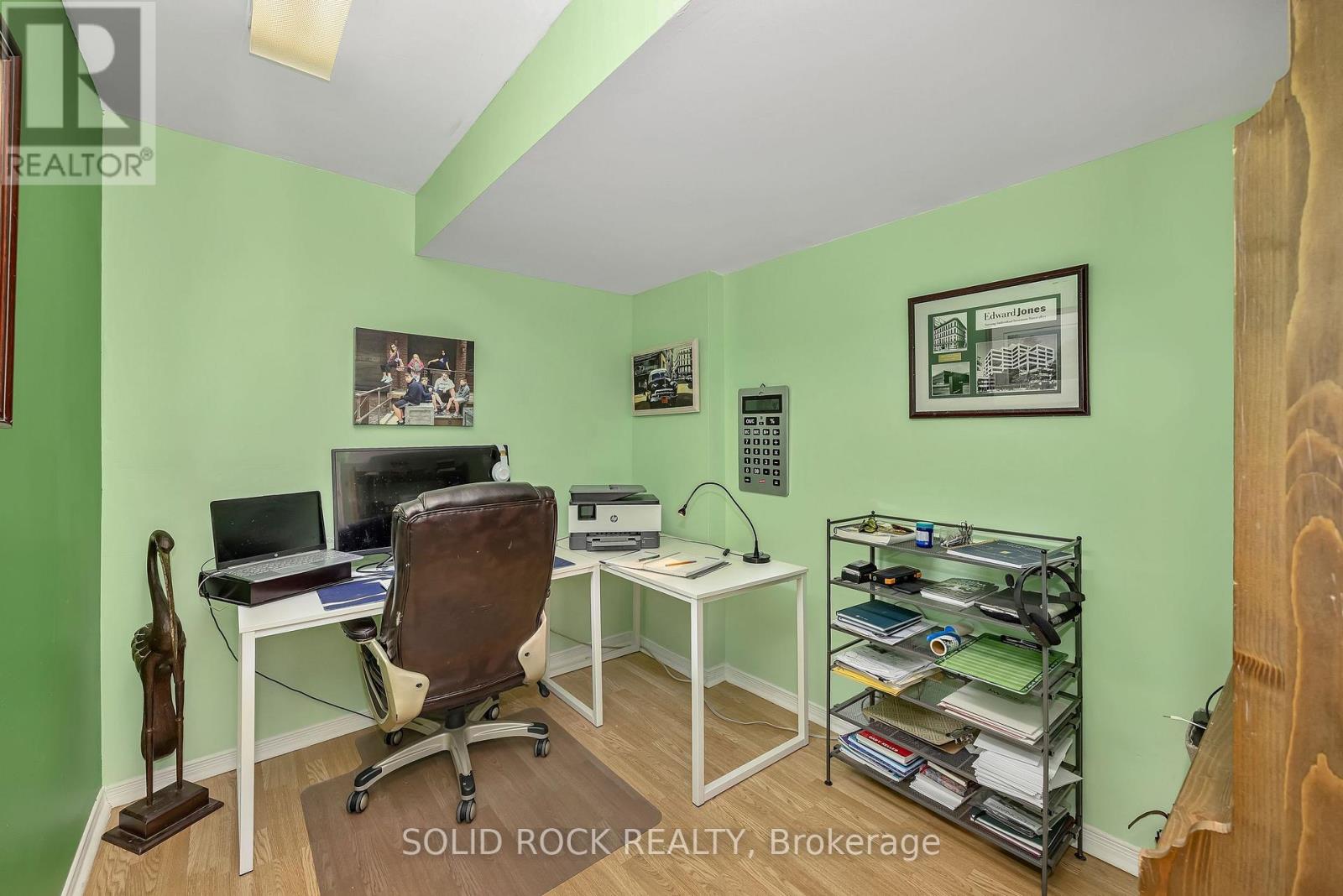 2 Newborough Crescent, Ottawa, Ontario  K2G 6A2 - Photo 30 - X12951852