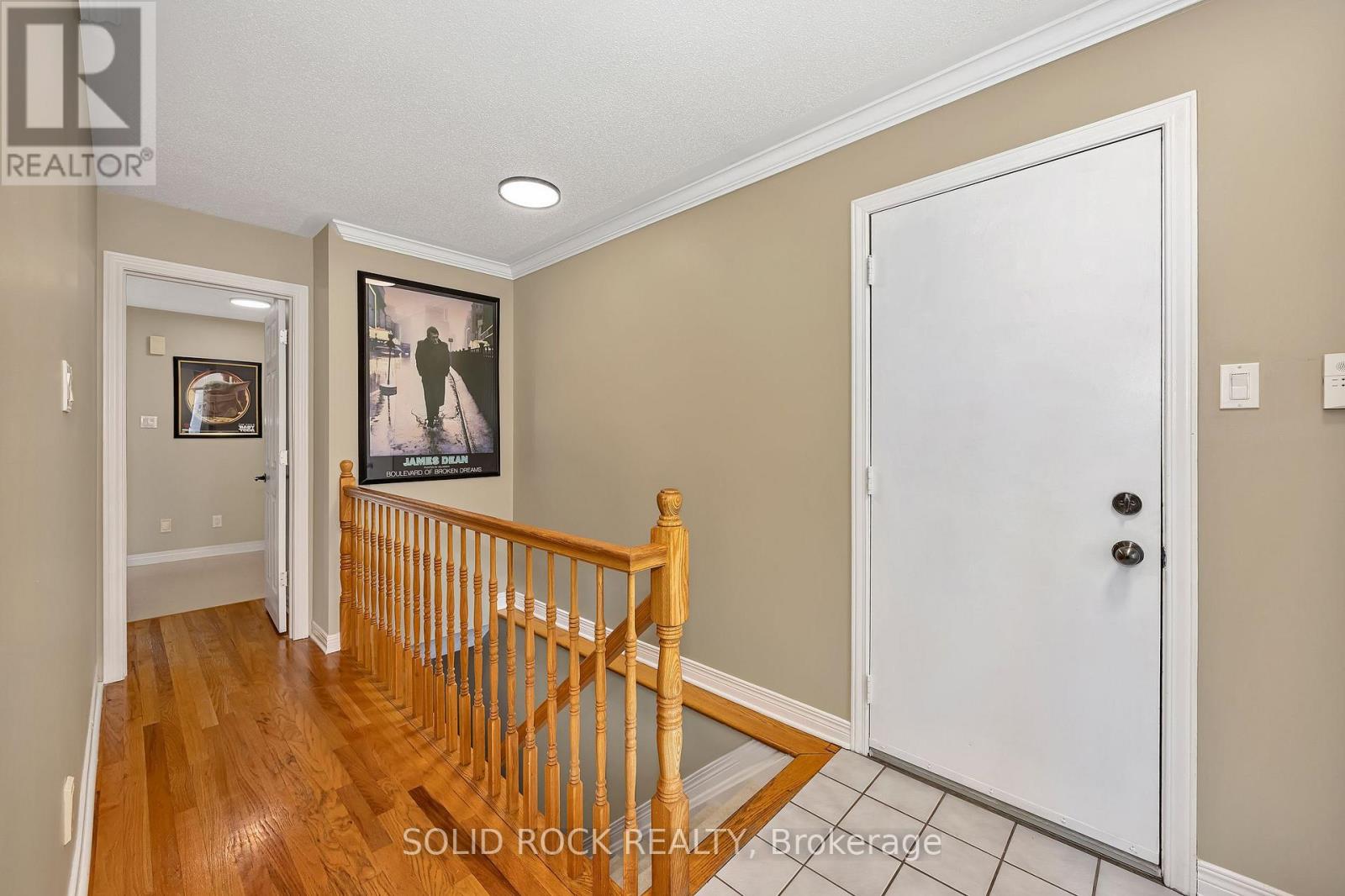 2 Newborough Crescent, Ottawa, Ontario  K2G 6A2 - Photo 8 - X12951852