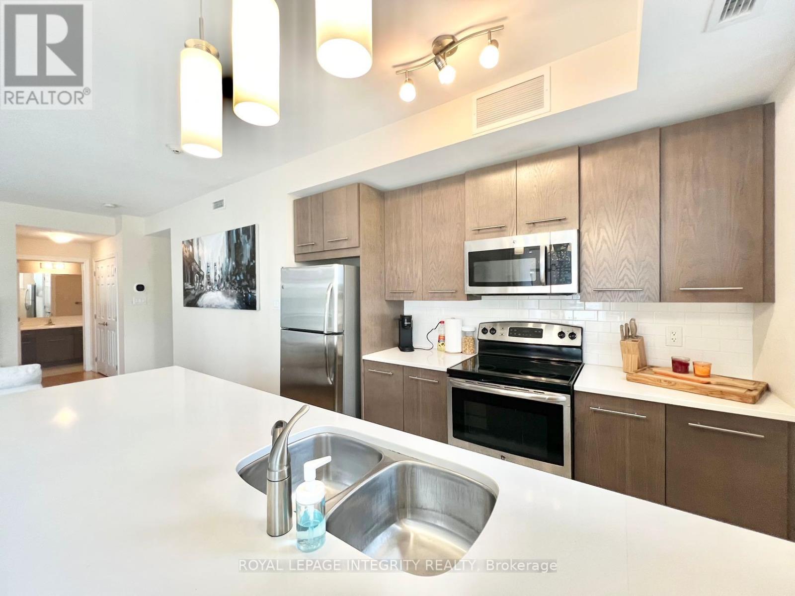 101 - 160 Guelph Private, Ottawa, Ontario  K2T 0J4 - Photo 12 - X12951912