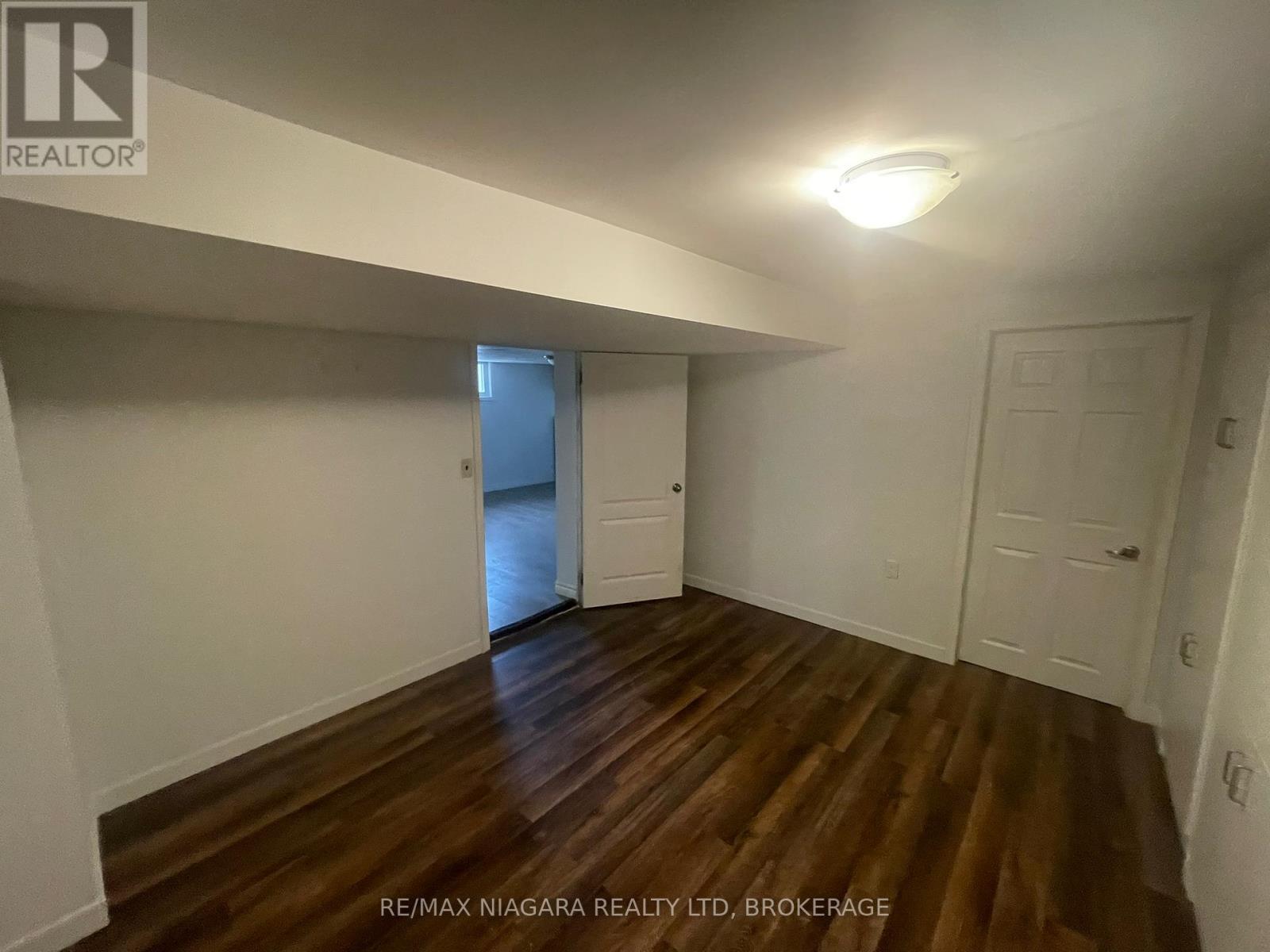 144 Wellington Street, Welland, Ontario  L3B 1B3 - Photo 11 - X12951826