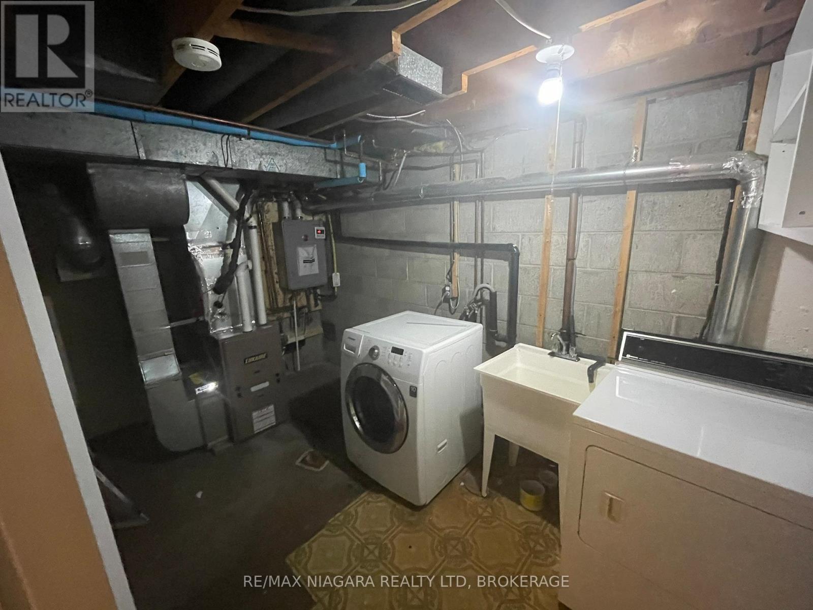 144 Wellington Street, Welland, Ontario  L3B 1B3 - Photo 12 - X12951826