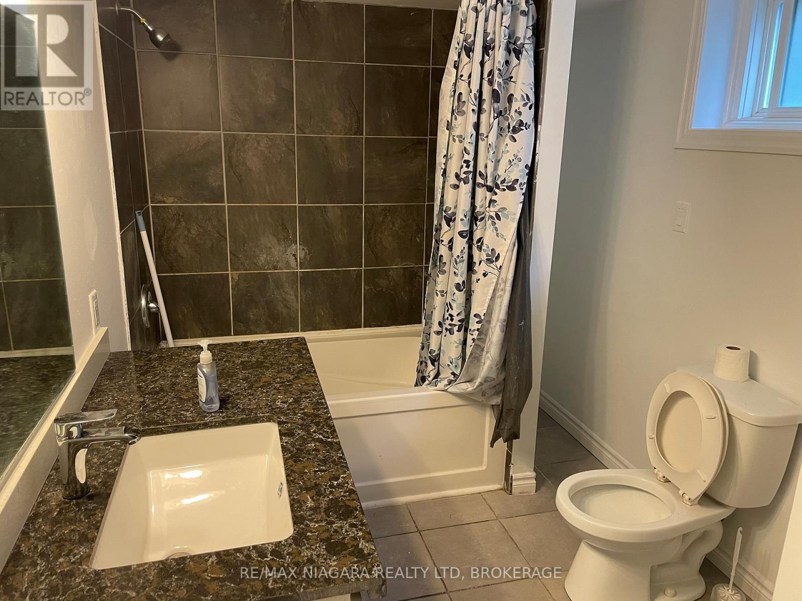 144 Wellington Street, Welland, Ontario  L3B 1B3 - Photo 14 - X12951826