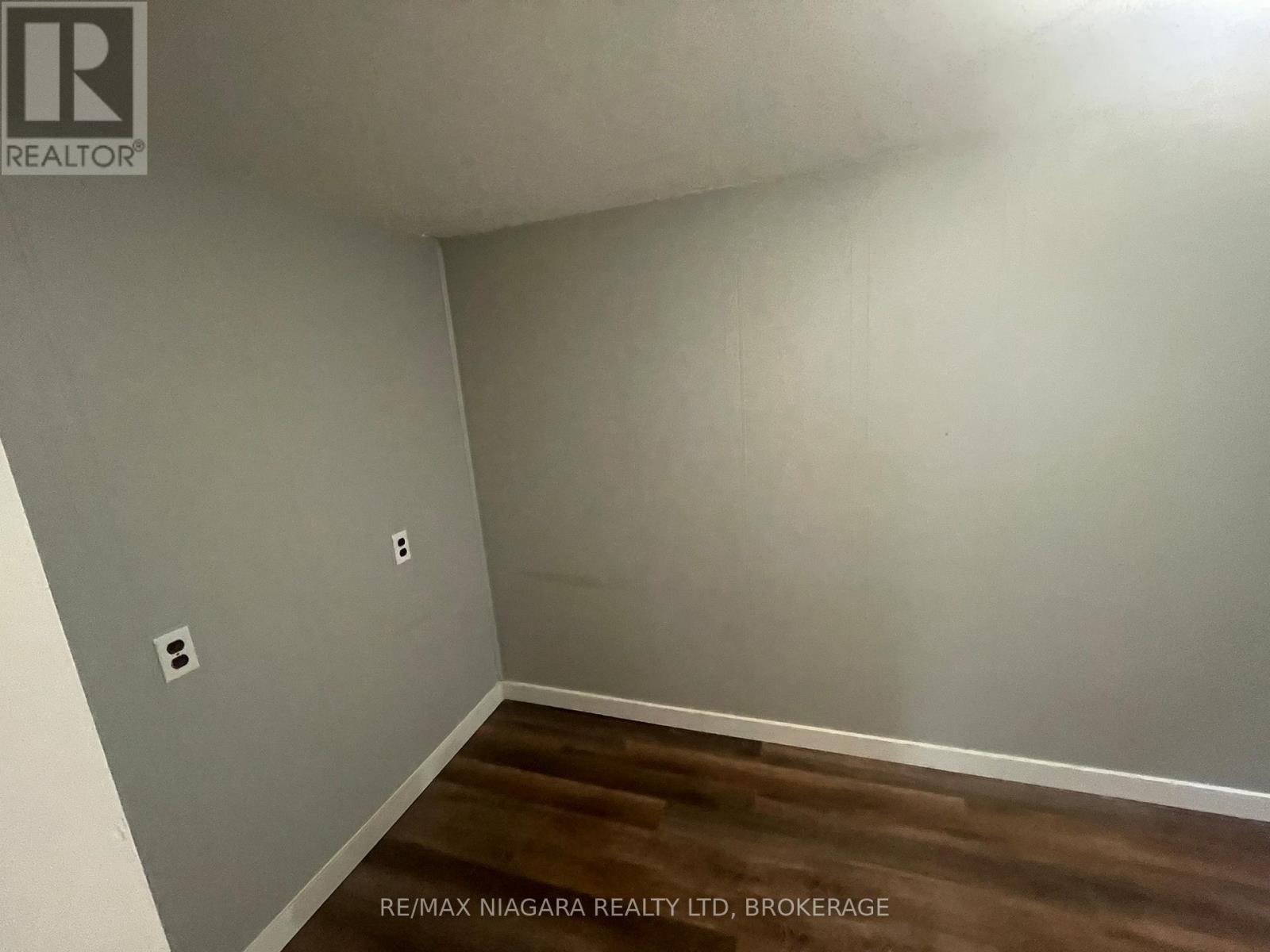 144 Wellington Street, Welland, Ontario  L3B 1B3 - Photo 9 - X12951826