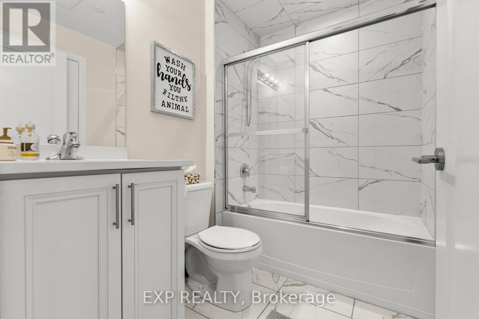 209 - 10 Concord Place, Grimsby, Ontario  L3M 0G6 - Photo 12 - X12951862