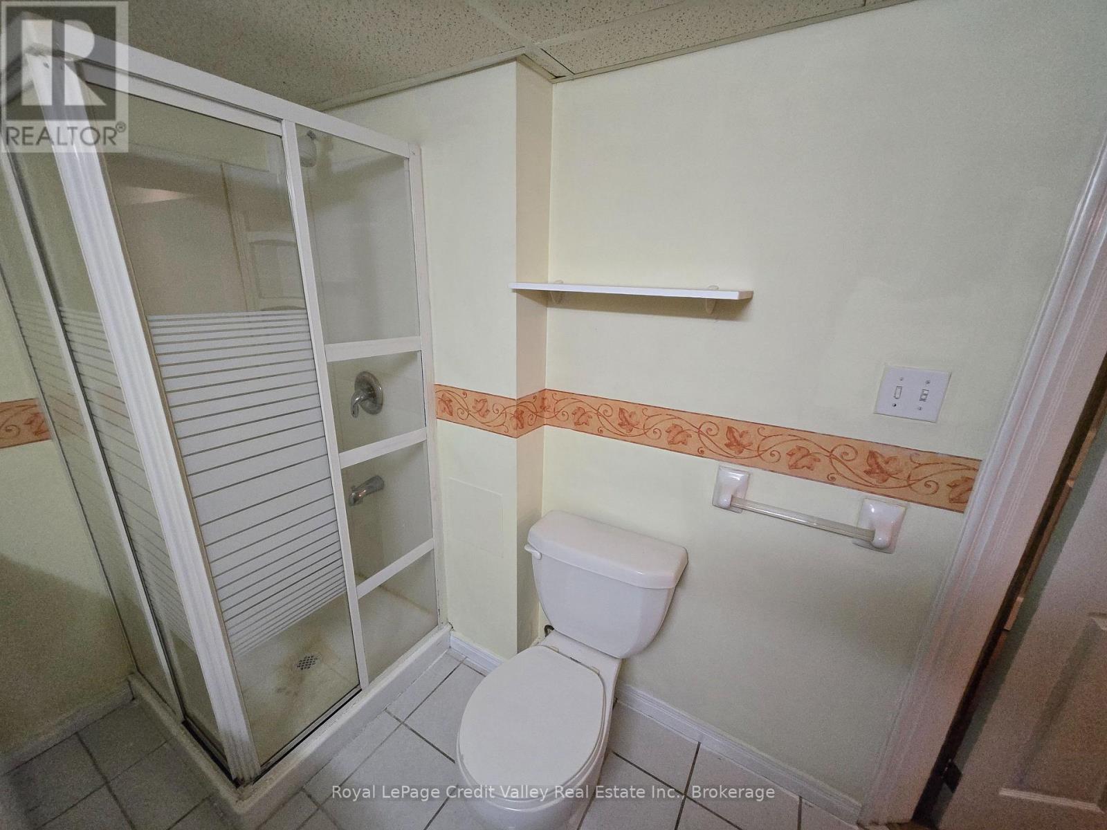 Bsmt - 15 Twin Pines Crescent, Brampton, Ontario  L7A 1M6 - Photo 8 - W12951854