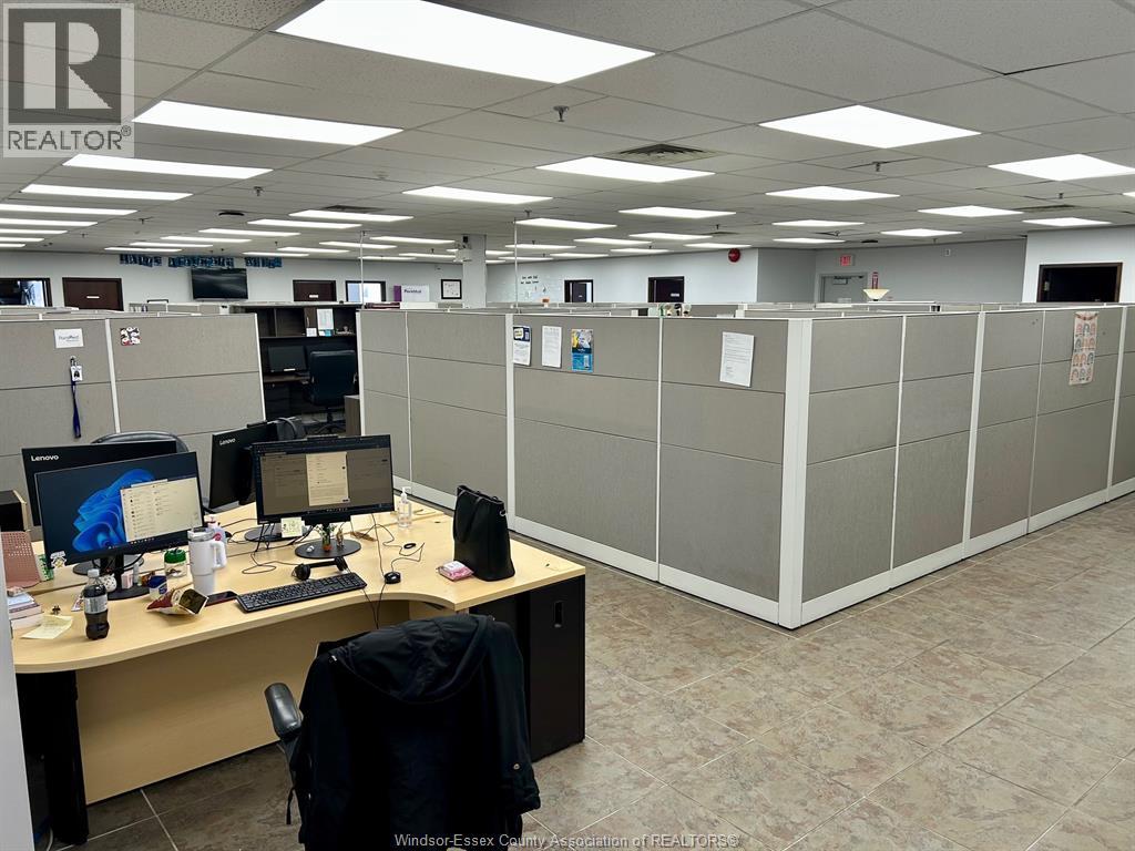 235 Eugenie Street West Unit# 208, Windsor, Ontario  N8X 2X7 - Photo 3 - 26006939