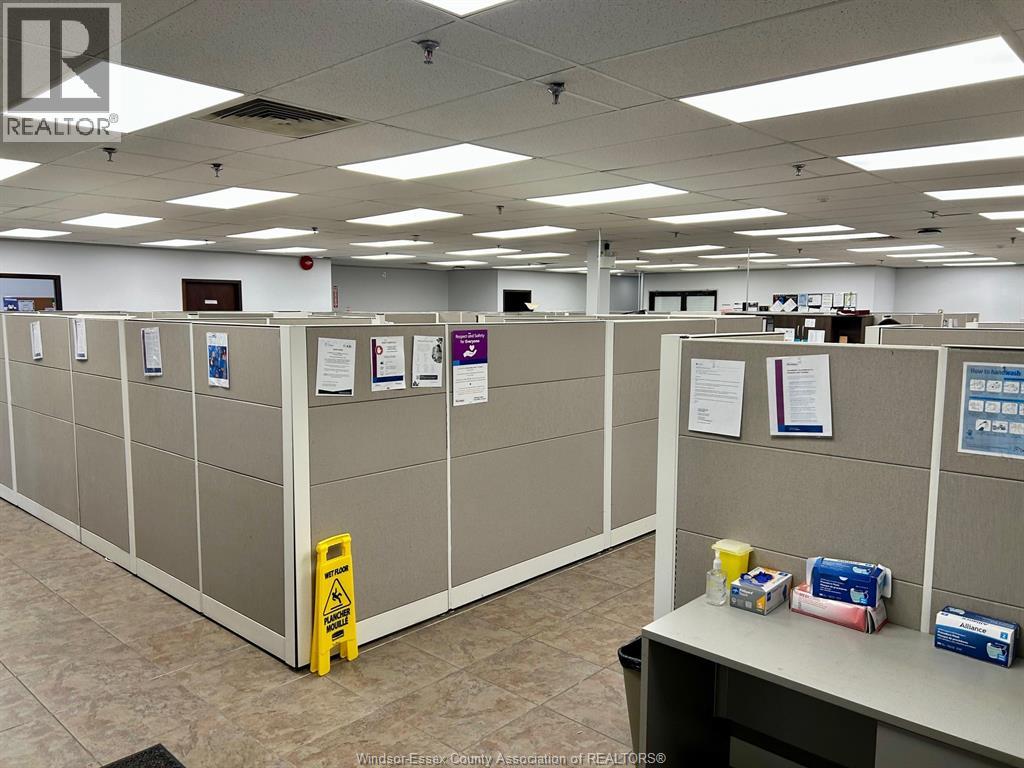 235 Eugenie Street West Unit# 208, Windsor, Ontario  N8X 2X7 - Photo 5 - 26006939