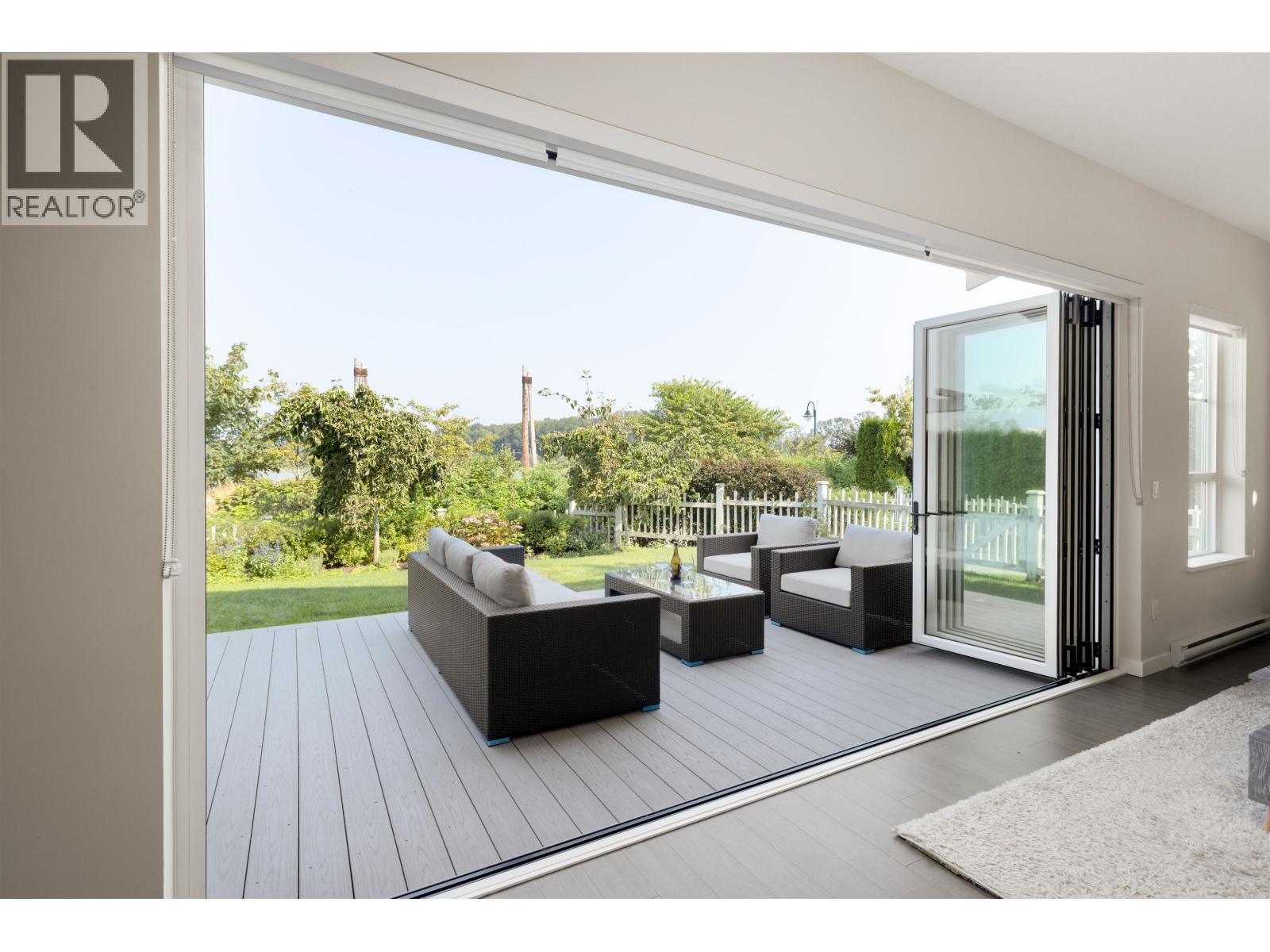 2 5551 Admiral Way, Delta, British Columbia  V4K 0C9 - Photo 3 - R3106396