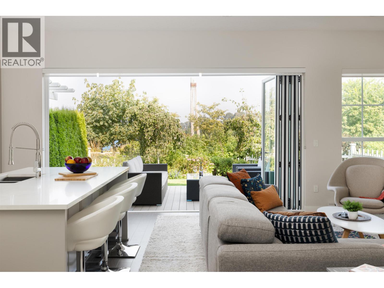 2 5551 Admiral Way, Delta, British Columbia  V4K 0C9 - Photo 8 - R3106396