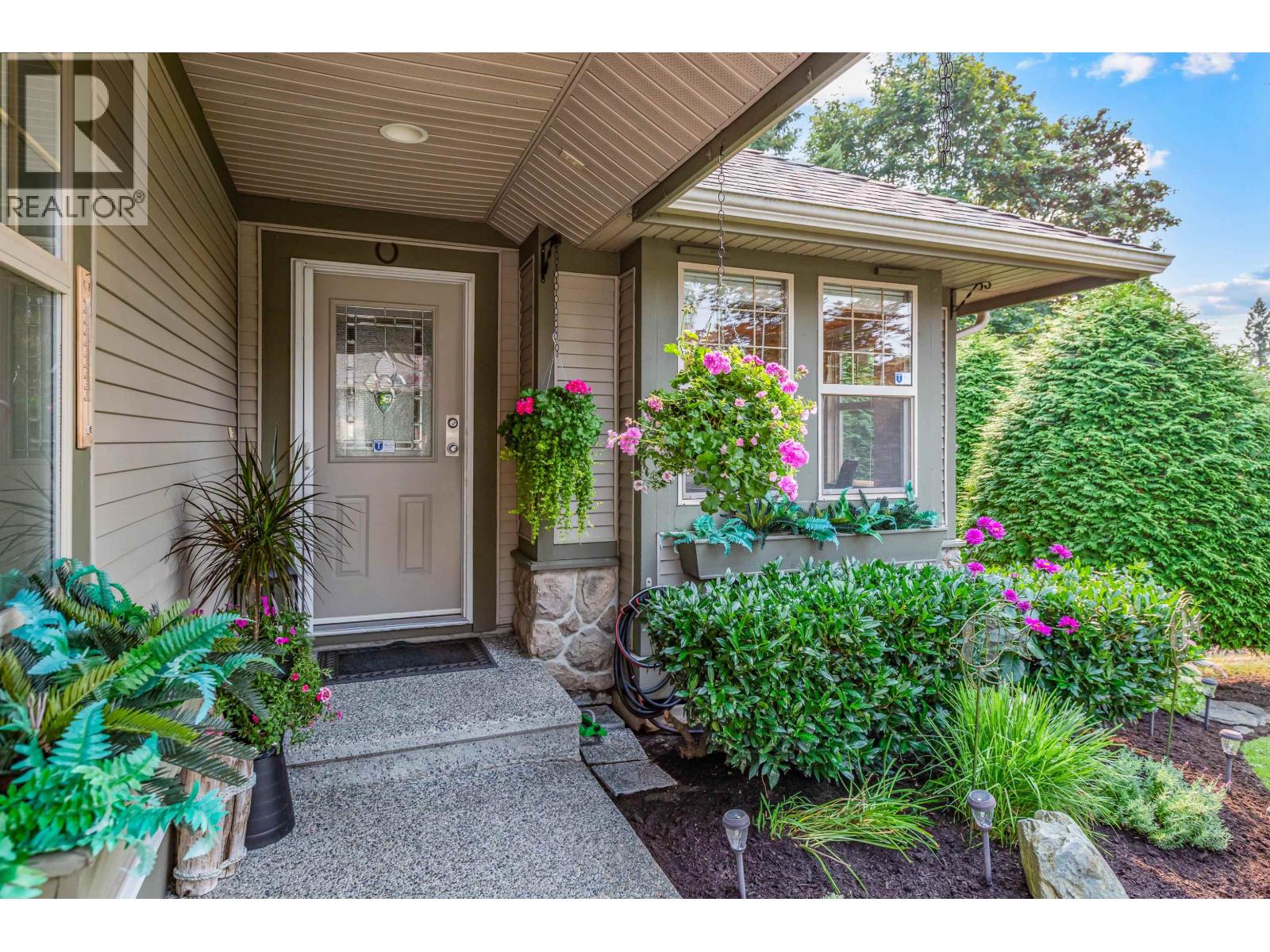 10 23281 Kanaka Way, Maple Ridge, British Columbia  V2W 1Z2 - Photo 3 - R3106399