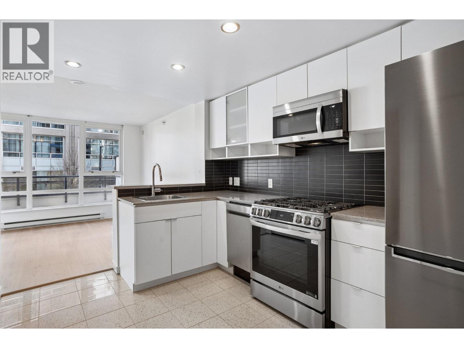 306 928 Beatty Street, Vancouver, British Columbia  V6Z 3G6 - Photo 7 - R3106402