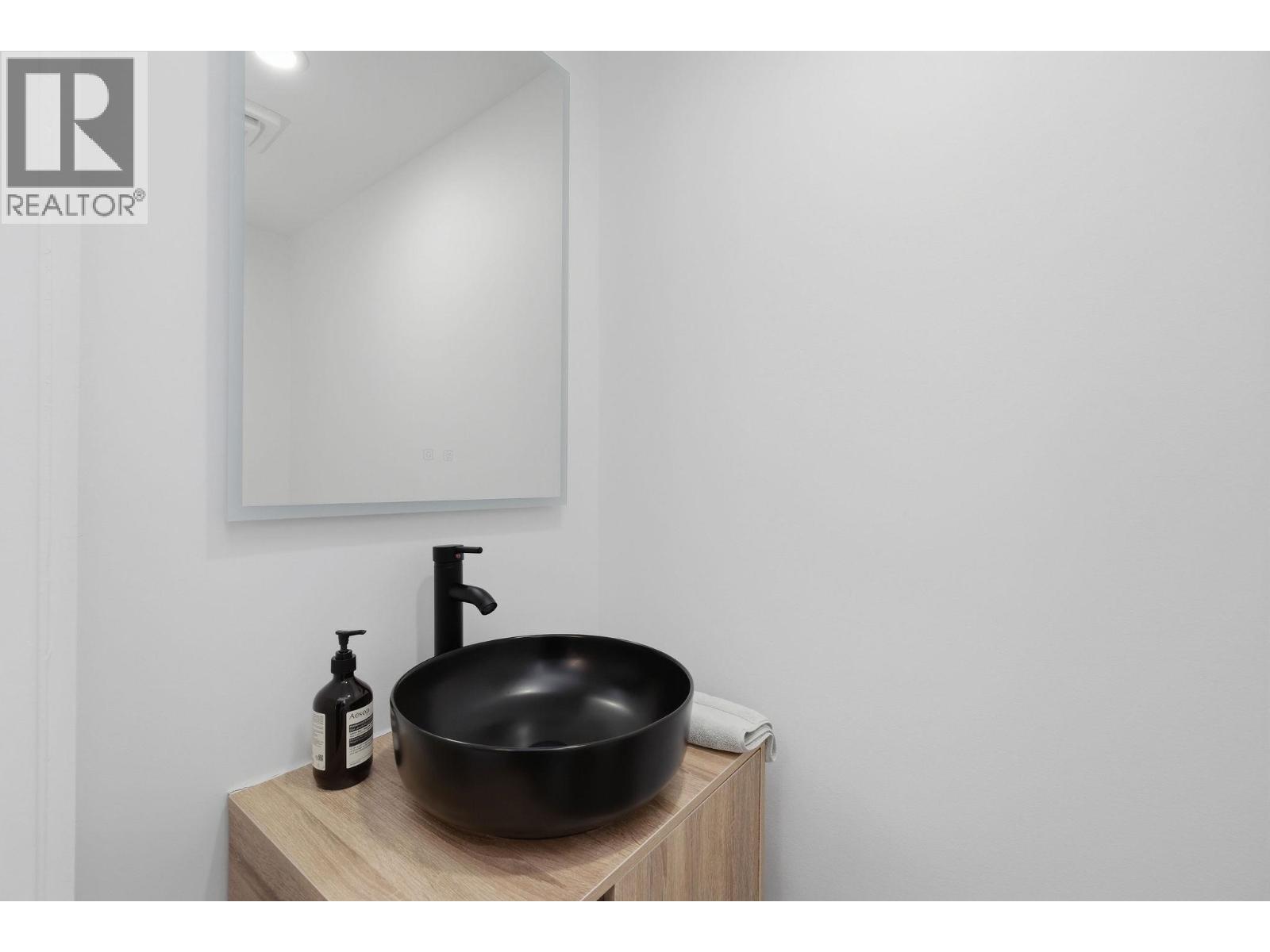 9 2880 W 4th Avenue, Vancouver, British Columbia  V6K 1R2 - Photo 16 - R3106405