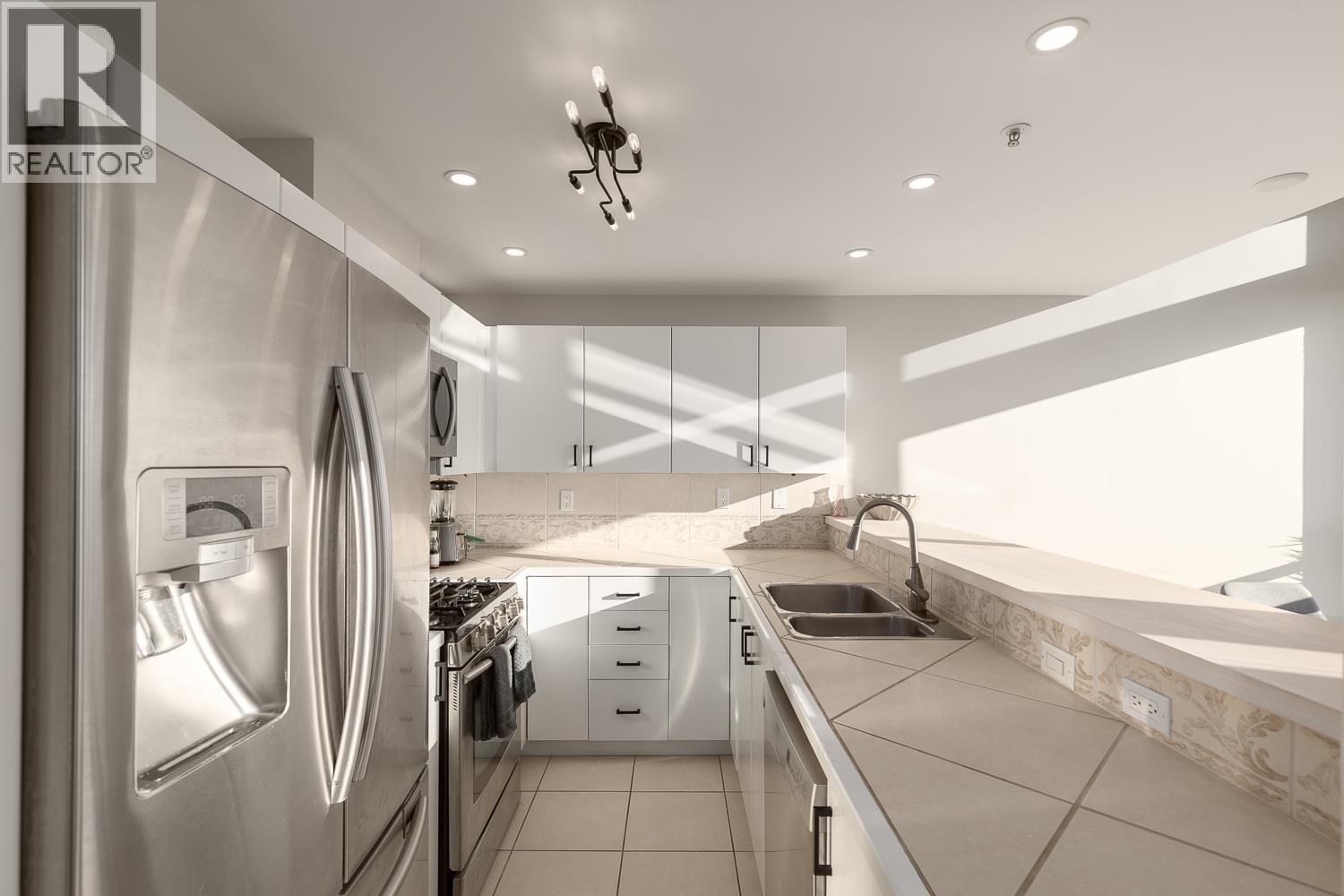 3603 939 Homer Street, Vancouver, British Columbia  V6B 2W6 - Photo 8 - R3106413